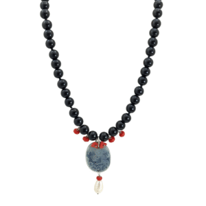 Collana Regina della Notte in Onice Nero e Cammeo