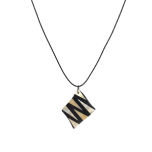Collana Zebra con Ciondolo in Madreperla