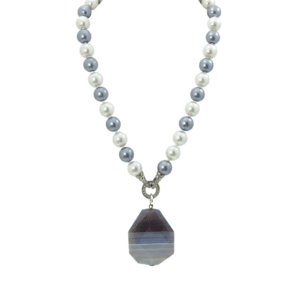 Collana di Perle con Ciondolo in Agata a Fasce