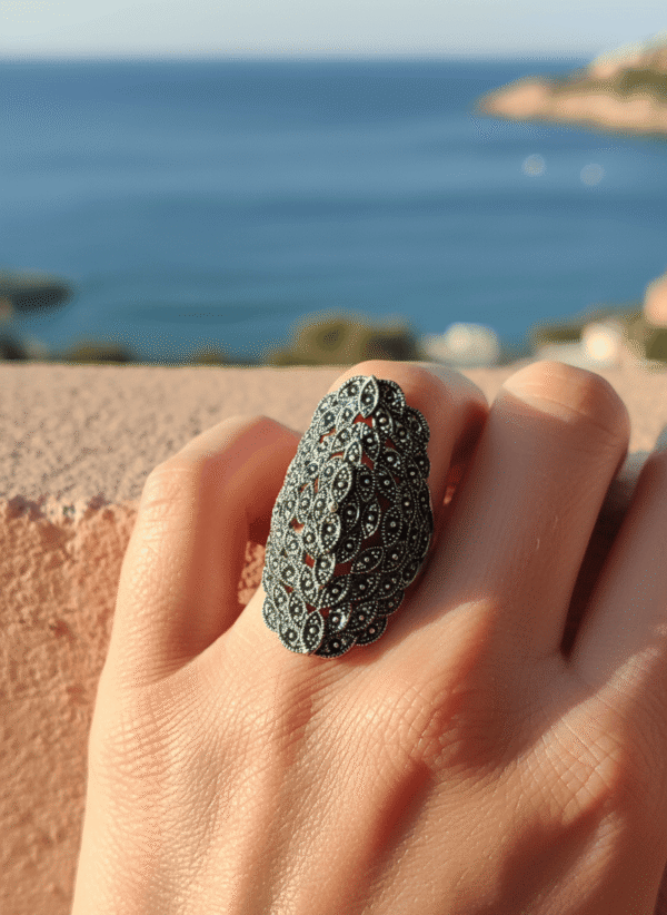 Anello a Scudo in Filigrana - immagine 2