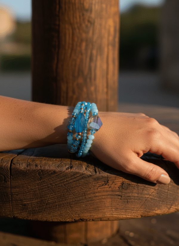 Bracciale Multifilo "Oceano" in Agata e Cristalli - immagine 3