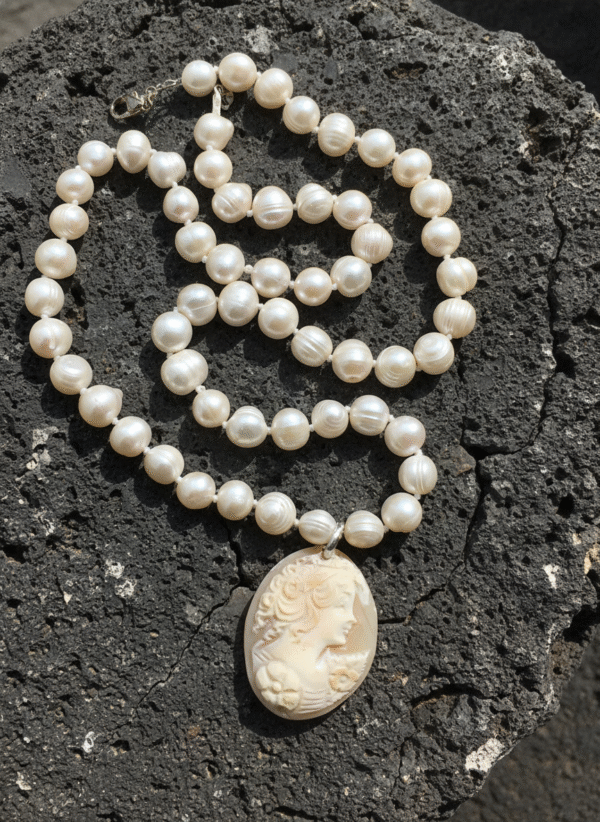 Collana Imperiale con Perle di Fiume e Cammeo - immagine 3