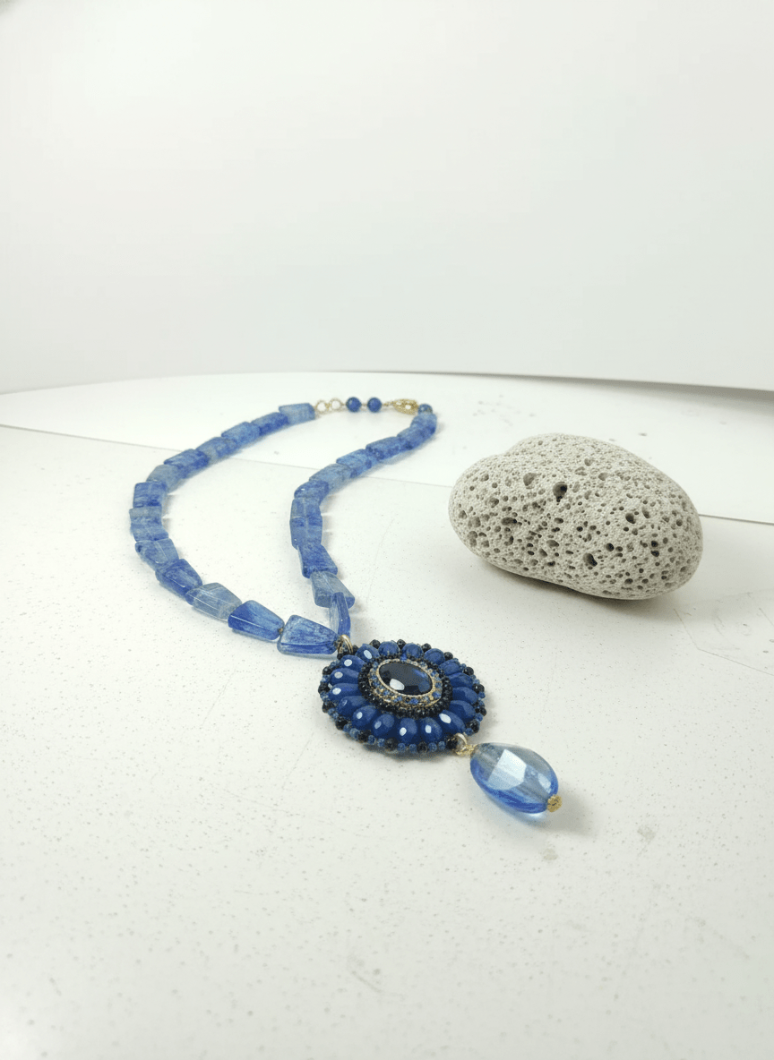 Collana Regina di Santorini in Agata e Cristalli Blu - immagine 5