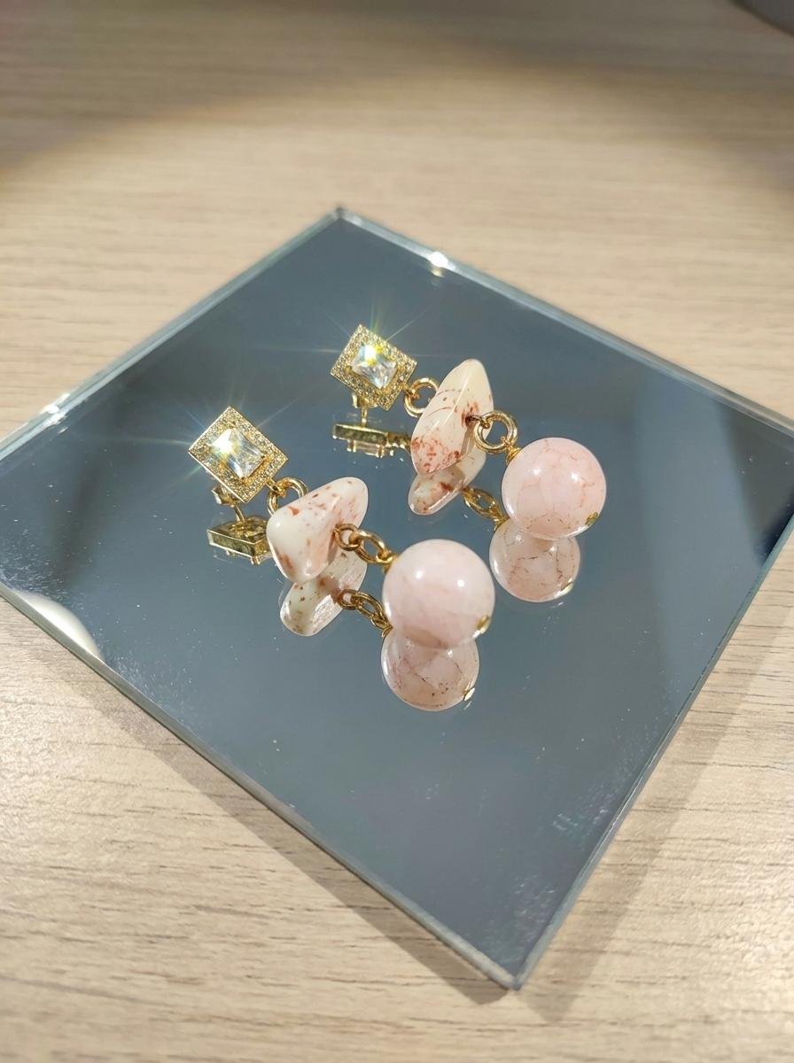 Orecchini Pendenti in Corallo Rosa, Quarzo e Cristalli - immagine 7