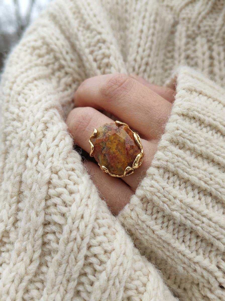 Anello con Grande Agata Crazy Lace e Montatura Dorata - immagine 7