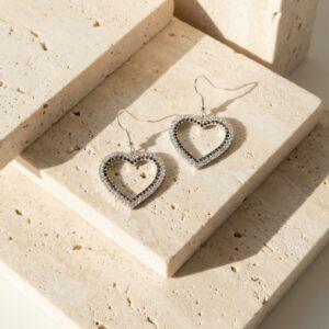 Orecchini a Cuore con Zirconi Bianchi e Neri e Argento 925