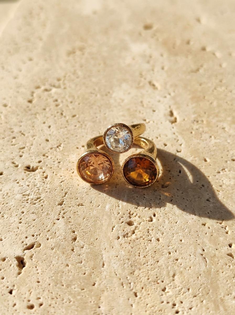 Anello Regolabile con Tris di Cristalli Colorati - immagine 3