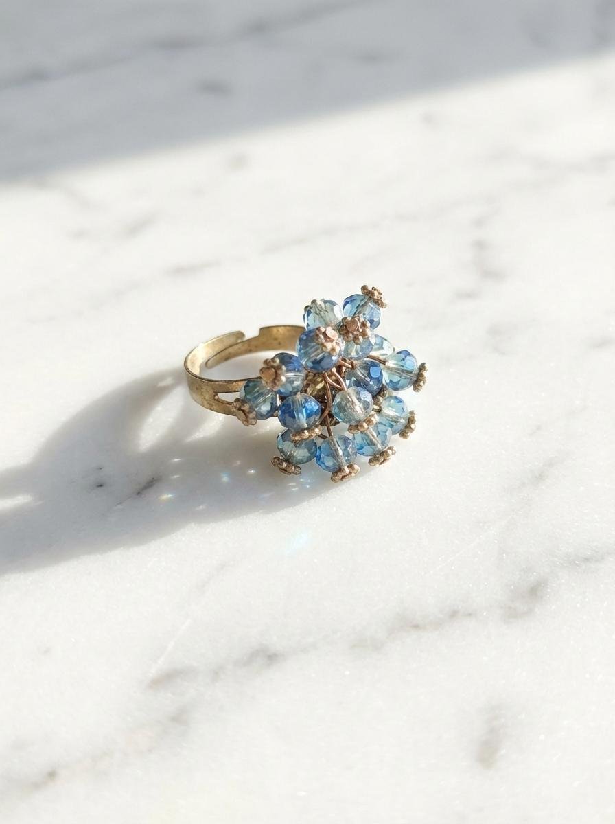 Anello Regolabile con Cristalli Blu a Grappolo - immagine 2