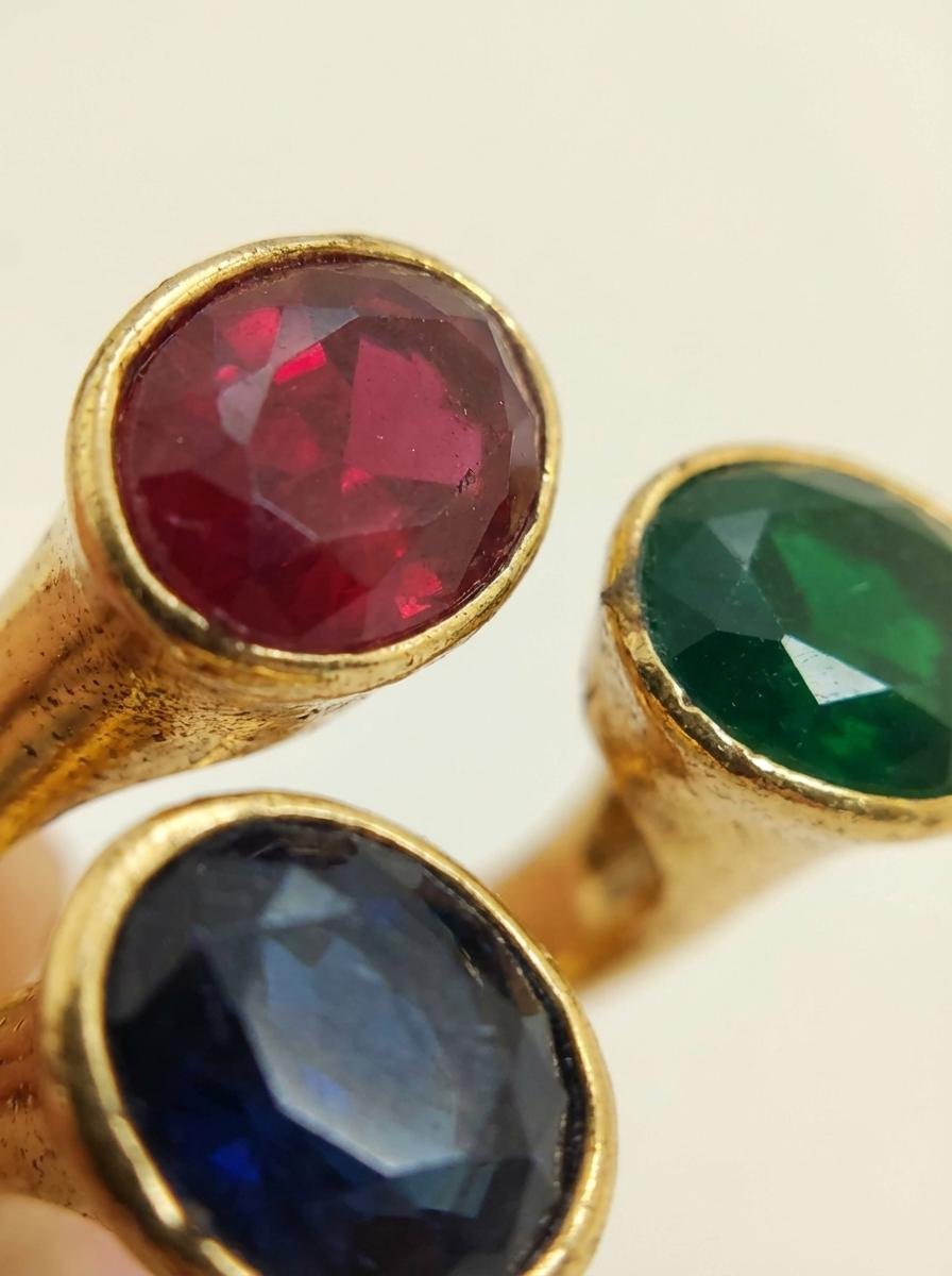 Anello Regolabile con Cristalli Tricolor Rosso Verde Blu - immagine 4