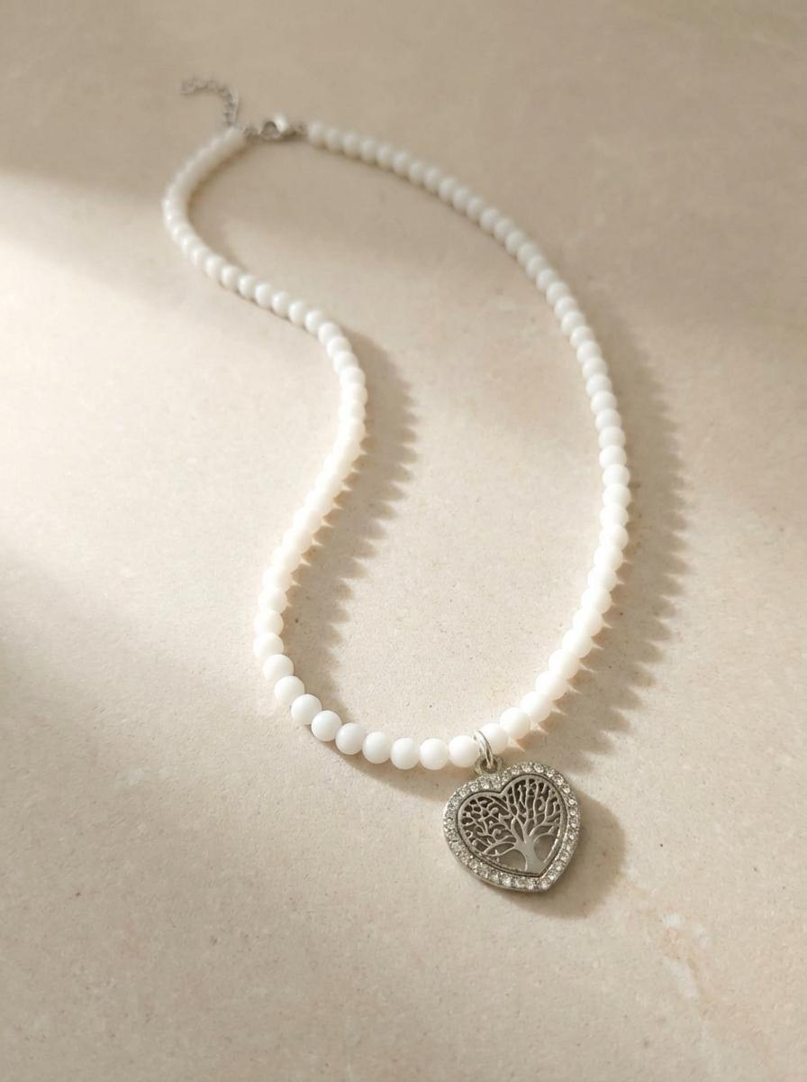 Collana Girocollo in Agata Bianca con Ciondolo Albero della Vita - immagine 2