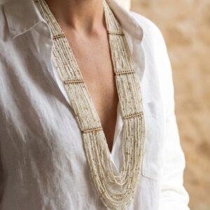 Collana Lunga Multifilo in Microperline Avorio e Elementi Dorati