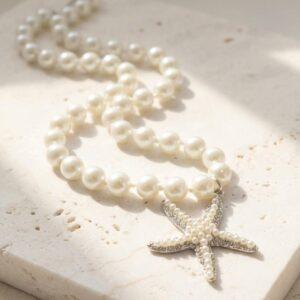 Collana Girocollo Perle Bianche con Ciondolo Stella Marina