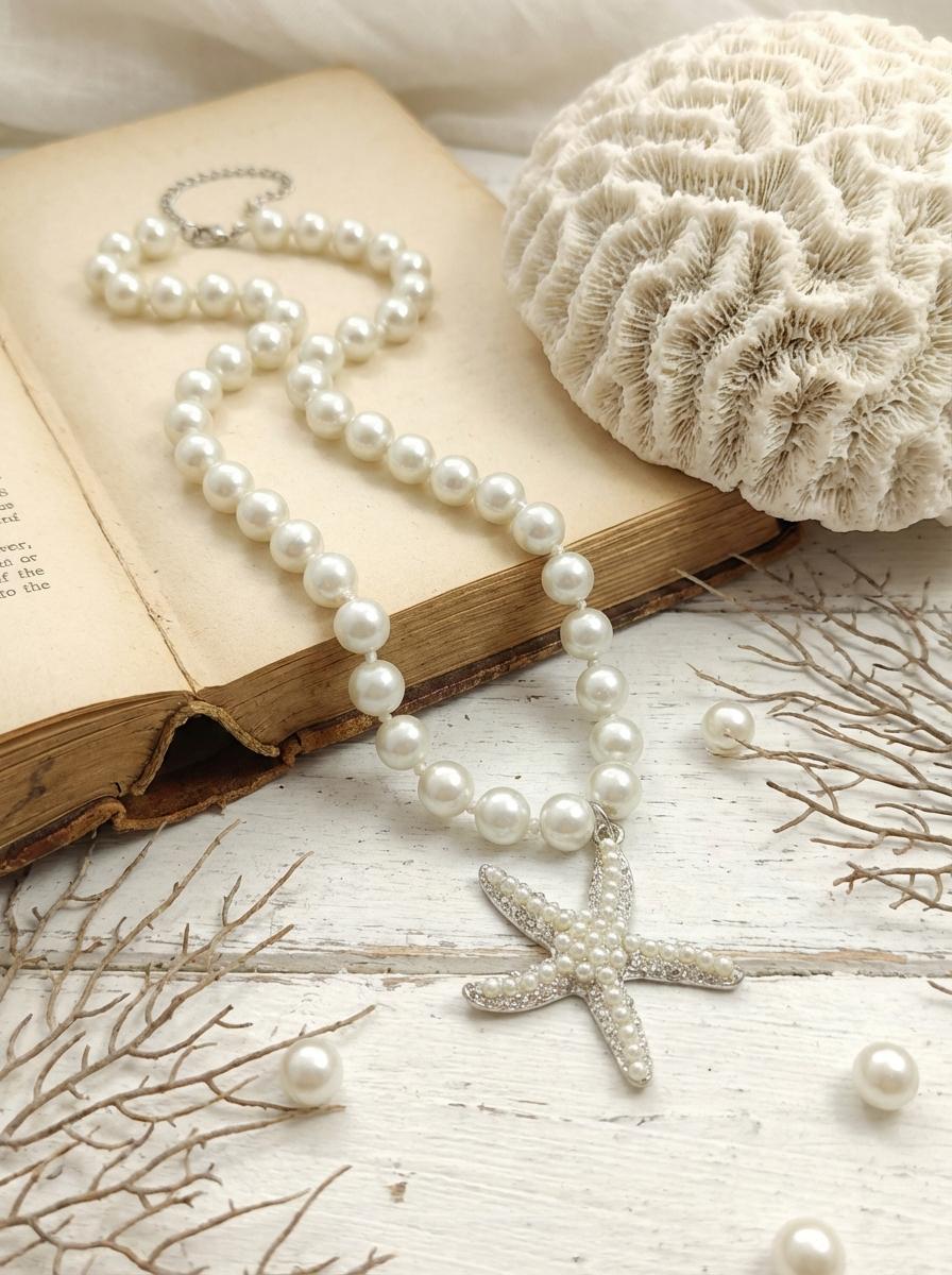 Collana Girocollo Perle Bianche con Ciondolo Stella Marina - immagine 4