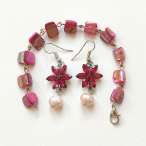 Parure Collana e Orecchini in Madreperla Rosa e Cristalli Fiori